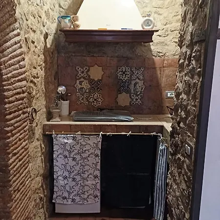 L'antica Corte, ساليرنو